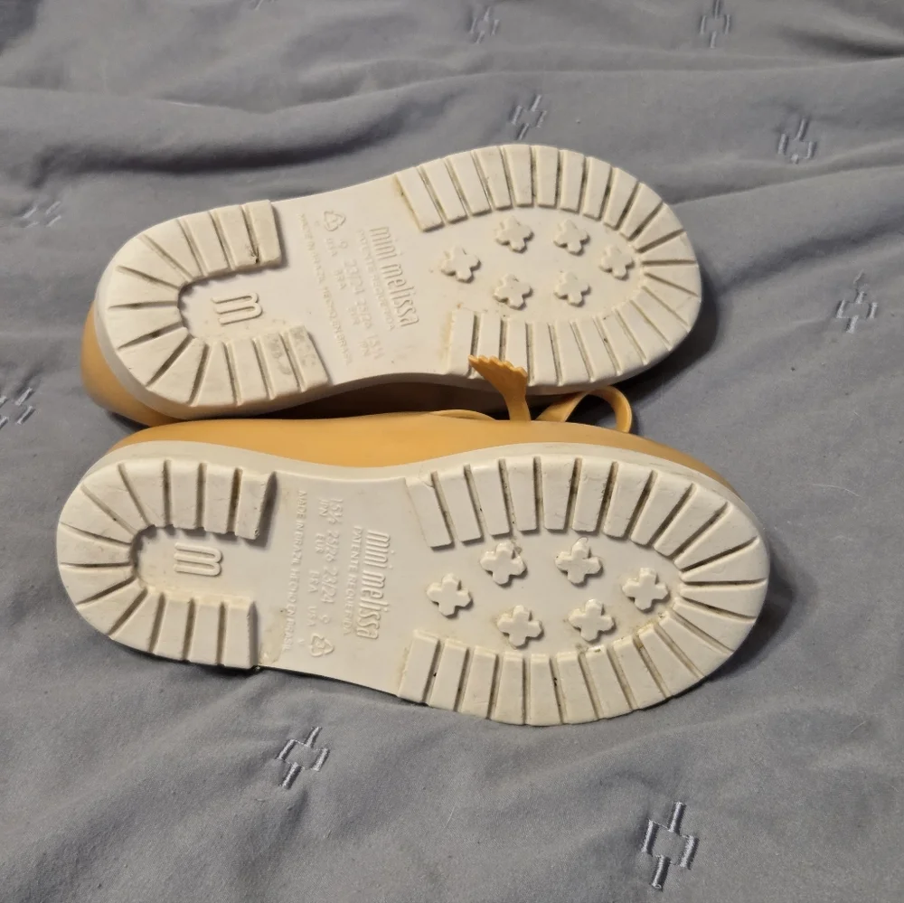 Mini Melissa Classic  Mary Jane (Toddler) sz 9 Mustard Yellow Preppy Boho